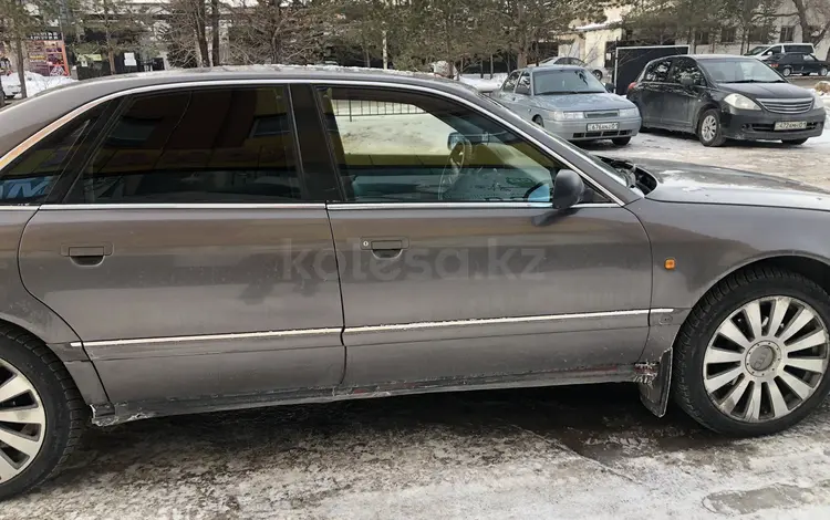 Audi A8 1996 годаүшін2 200 000 тг. в Астана