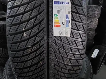 Michelin Pilot Alpin 5 SUV 285/40 R22 110V за 450 000 тг. в Кызылорда – фото 2