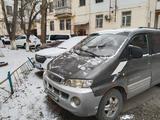 Hyundai Starex 2000 года за 2 000 000 тг. в Темиртау – фото 3