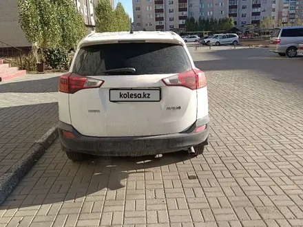 Toyota RAV4 2013 года за 9 000 000 тг. в Актобе – фото 2