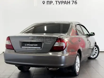 Toyota Camry 2004 года за 4 450 000 тг. в Астана – фото 11