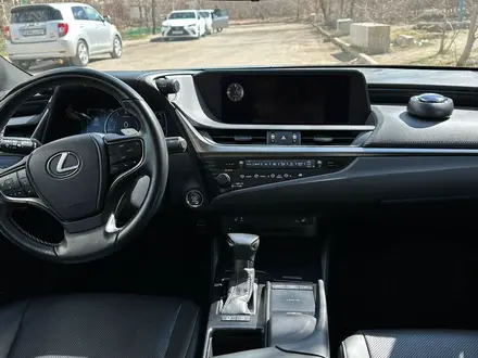 Lexus ES 250 2019 года за 19 000 000 тг. в Астана – фото 9
