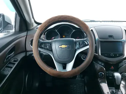 Chevrolet Cruze 2012 года за 2 490 000 тг. в Караганда – фото 13