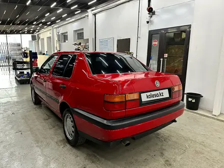 Volkswagen Vento 1994 года за 2 100 000 тг. в Караганда – фото 4