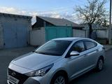 Hyundai Accent 2020 года за 8 200 000 тг. в Астана – фото 2