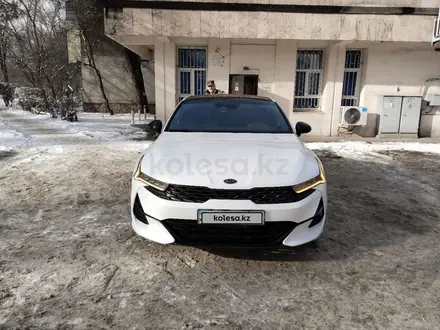 Kia K5 2022 года за 12 000 000 тг. в Алматы – фото 24