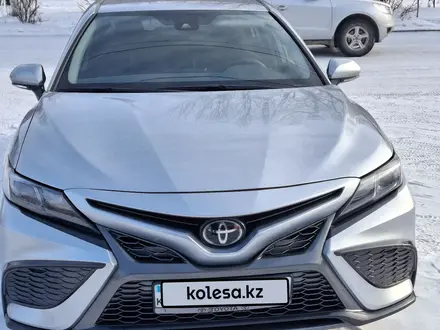 Toyota Camry 2022 года за 14 000 000 тг. в Астана