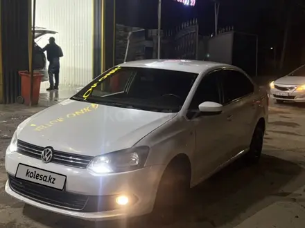 Volkswagen Polo 2014 года за 3 800 000 тг. в Алматы – фото 3