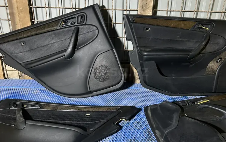 Дверные карты на Mercedes W203 за 60 000 тг. в Актау