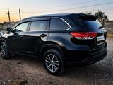 Toyota Highlander 2019 года за 19 000 000 тг. в Алматы – фото 5