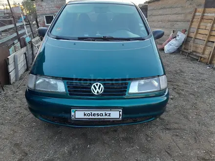 Volkswagen Sharan 1996 года за 1 600 000 тг. в Новоишимский – фото 7