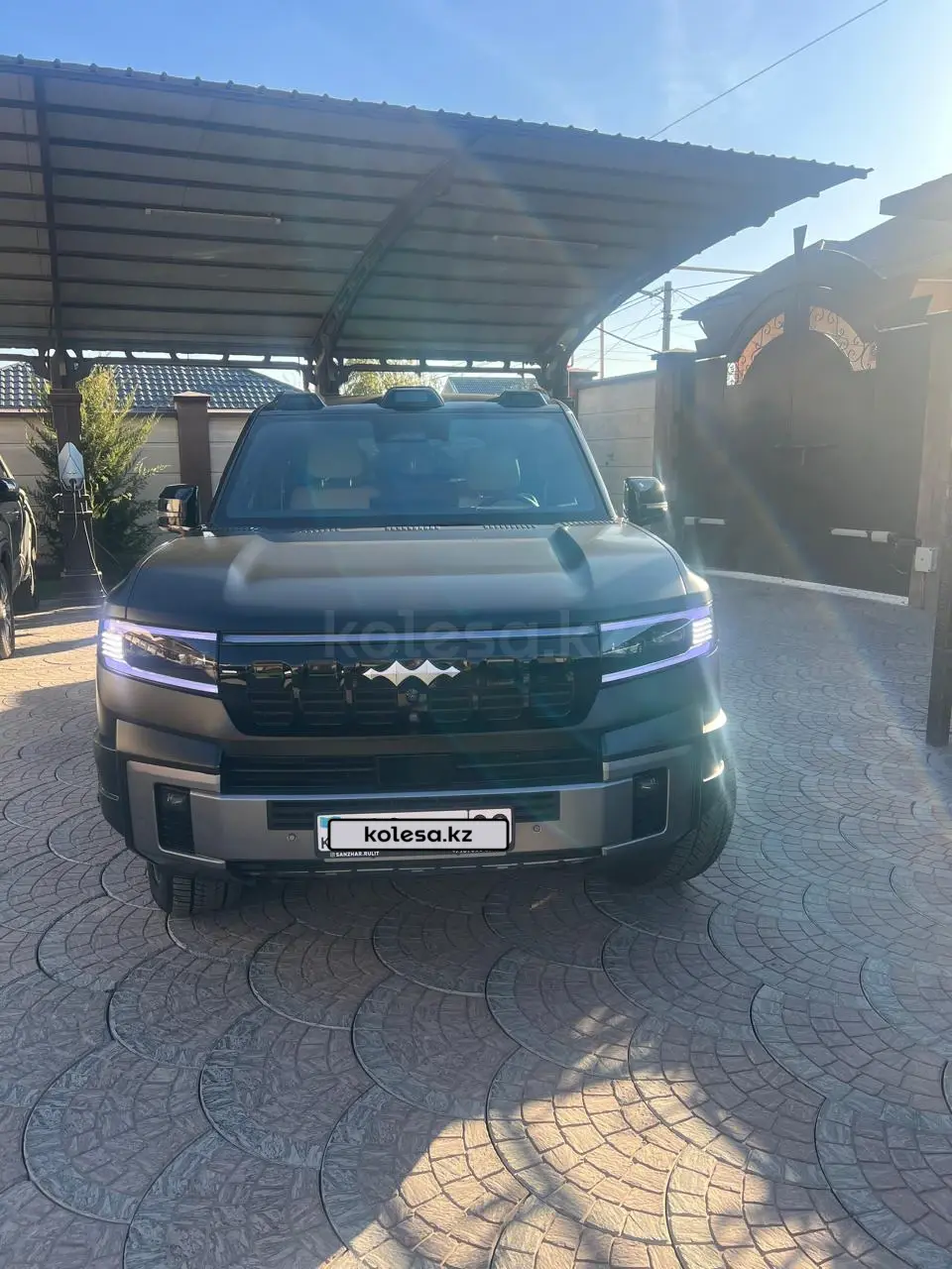 BYD FangChengBao Leopard 8, 2025