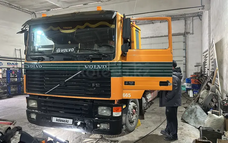 Volvo  F-Series 1994 года за 9 700 000 тг. в Астана