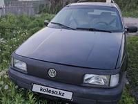 Volkswagen Passat 1993 годаүшін1 200 000 тг. в Усть-Каменогорск