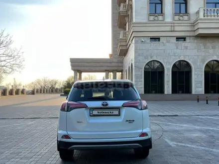 Toyota RAV4 2019 года за 13 000 000 тг. в Шымкент – фото 2