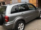 Toyota RAV4 2004 года за 5 000 000 тг. в Усть-Каменогорск – фото 2
