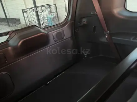 Toyota Land Cruiser Prado 2025 года за 48 500 000 тг. в Шымкент – фото 5