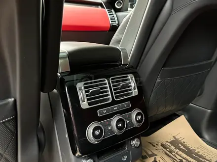 Land Rover Range Rover 2017 года за 35 000 000 тг. в Алматы – фото 27