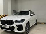 BMW X6 2021 года за 43 000 000 тг. в Астана – фото 2