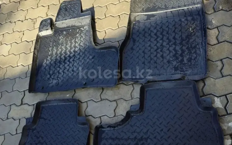 Полики Honda CR-V за 20 000 тг. в Караганда