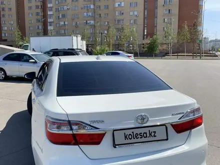Toyota Camry 2017 года за 12 300 000 тг. в Астана – фото 27