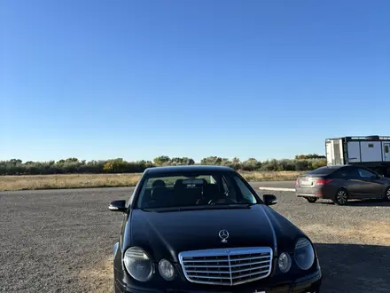 Mercedes-Benz E 200 2006 года за 6 000 000 тг. в Астана – фото 3