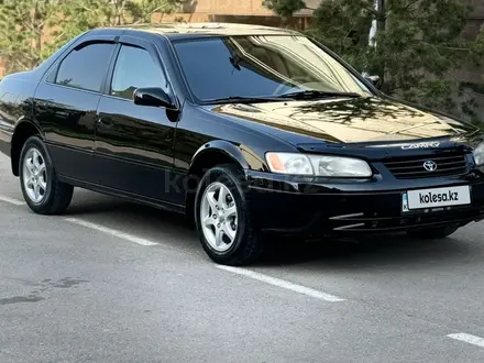 Toyota Camry 1999 года за 3 750 000 тг. в Алматы – фото 32