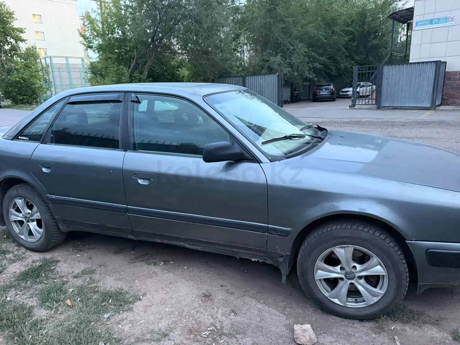 Audi 100, 1992
