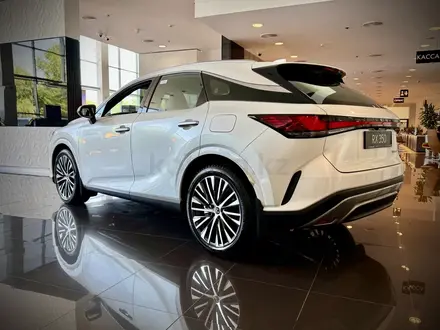 Lexus RX 350 Executive 2025 года за 42 390 000 тг. в Алматы – фото 17