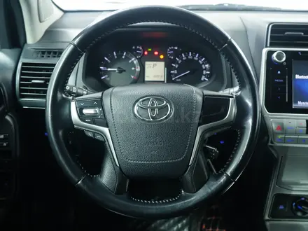 Toyota Land Cruiser Prado 2019 года за 20 700 000 тг. в Алматы – фото 13