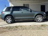 Volkswagen Touareg 2005 года за 4 200 000 тг. в Тараз – фото 3