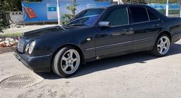 Mercedes-Benz E 320 1995 годаfor2 400 000 тг. в Алматы – фото 2