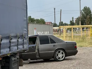 Mercedes-Benz E 280