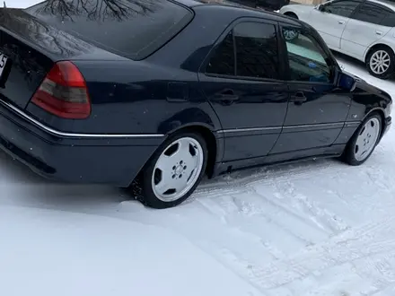 Mercedes-Benz C 280 1996 года за 3 200 000 тг. в Астана – фото 2