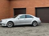 Mercedes-Benz S 500 2006 года за 7 500 000 тг. в Астана – фото 5