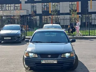 Toyota Camry, 2000