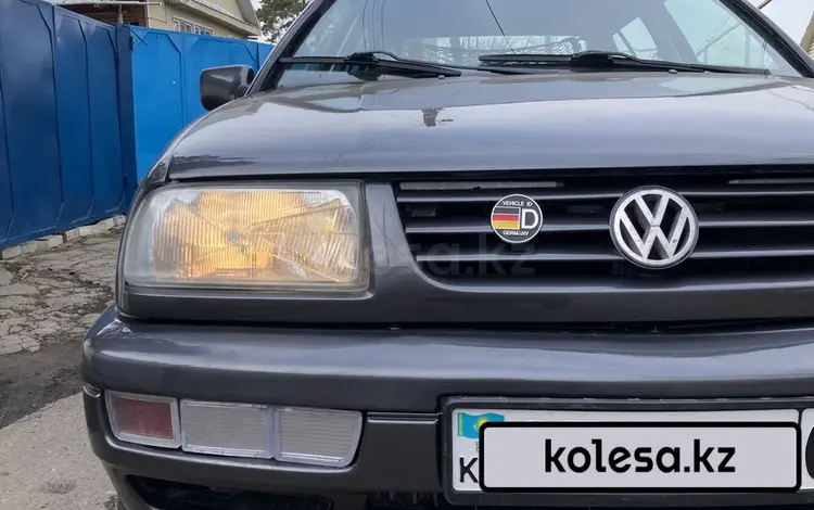 Volkswagen Vento 1994 года за 1 200 000 тг. в Алматы
