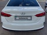 Hyundai Accent 2022 года за 9 200 000 тг. в Астана – фото 4