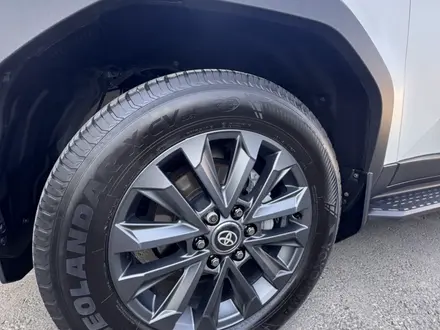 Toyota Land Cruiser Prado 2024 года за 41 000 000 тг. в Астана – фото 2