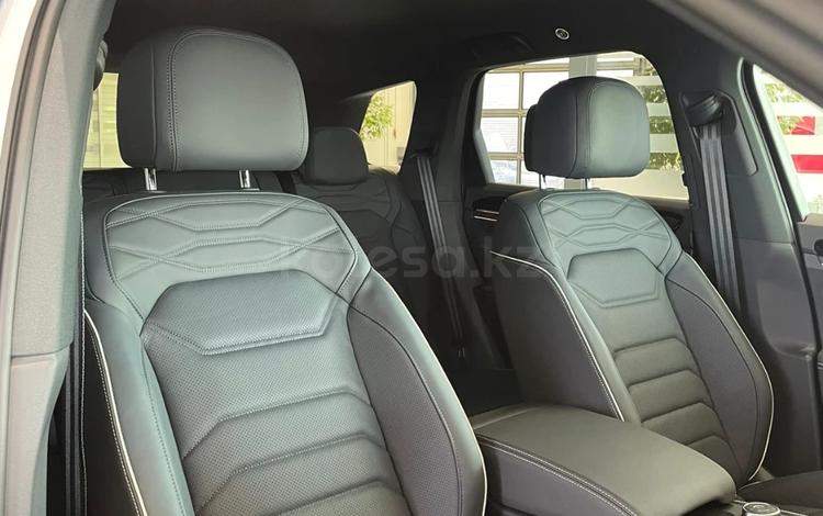 Volkswagen Touareg Exclusive Atmosphere — миниатюра 5