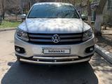 Volkswagen Tiguan 2015 года за 9 500 000 тг. в Караганда