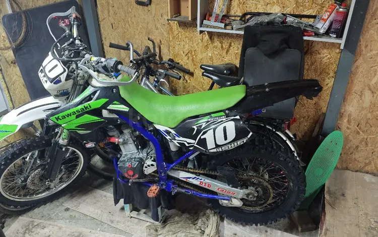 Kawasaki  KLX 300 1996 годаүшін1 350 000 тг. в Алматы