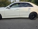 Mercedes-Benz E 300 2011 года за 10 900 000 тг. в Алматы – фото 5