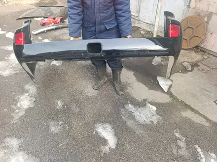 Кузовные детали Лэнд Крузер 200 за 10 000 тг. в Алматы – фото 3