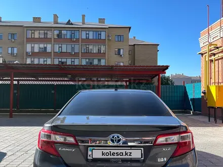 Toyota Camry 2014 года за 7 200 000 тг. в Актобе – фото 12