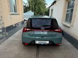 Hyundai i20 2023 года за 6 200 000 тг. в Шымкент – фото 4