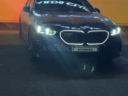 BMW 530 2024 года за 43 000 000 тг. в Караганда – фото 2