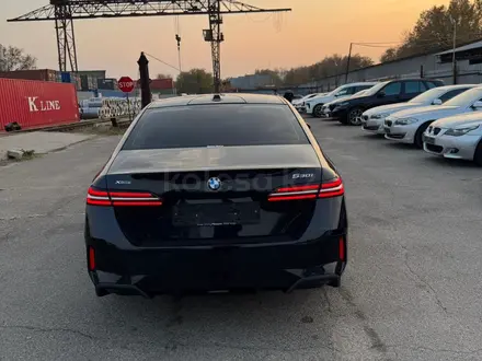 BMW 530 2024 года за 43 000 000 тг. в Караганда – фото 6