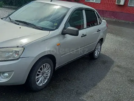 ВАЗ (Lada) Granta 2190 2012 года за 1 500 000 тг. в Семей – фото 5