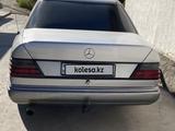 Mercedes-Benz E 200 1993 года за 1 600 000 тг. в Туркестан – фото 5